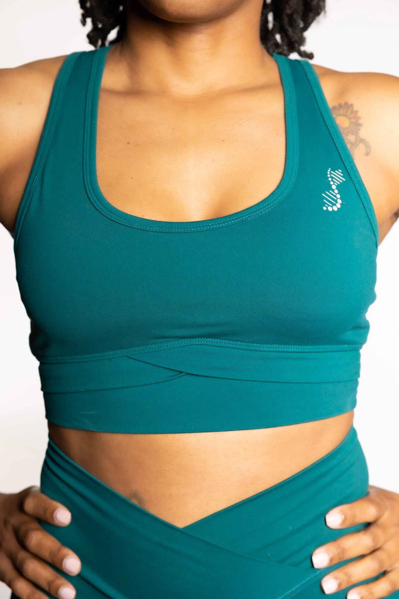 Embrace "Cut-Out" Sports Bra (Teal)